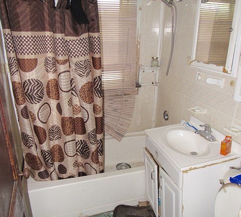 5th image of 4401 E 56th St