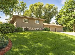 12205 28th Pl N, Plymouth, MN 55441