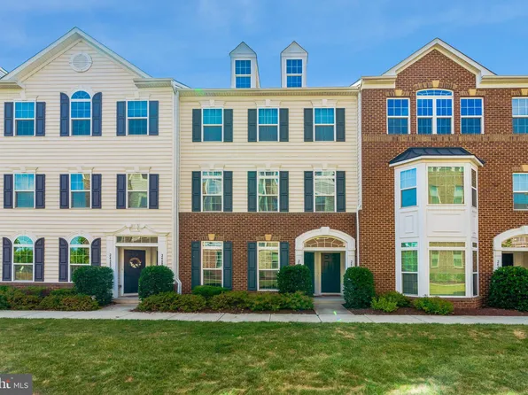 24678 Footed Ridge Ter, Sterling, VA 20166