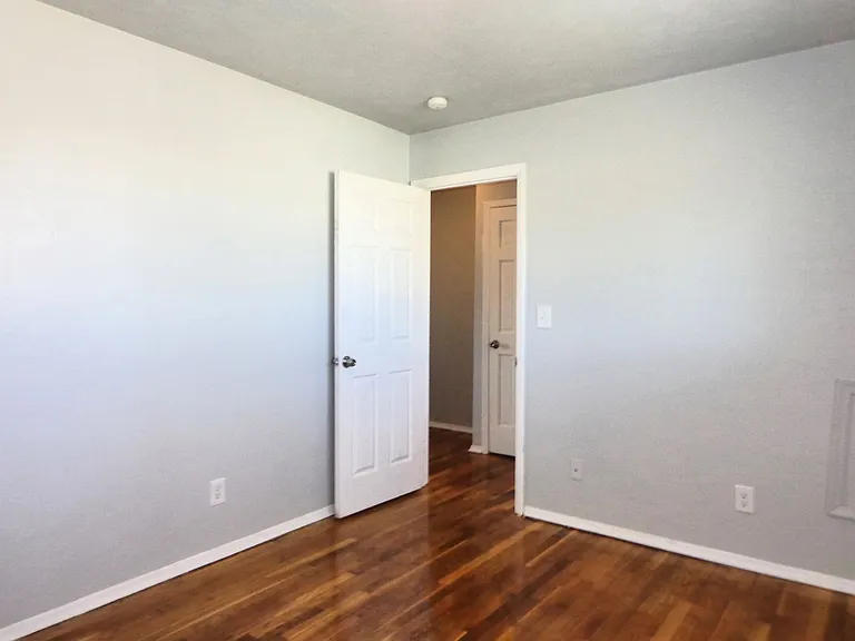 Pembroke Pines Apartments — Photo 24