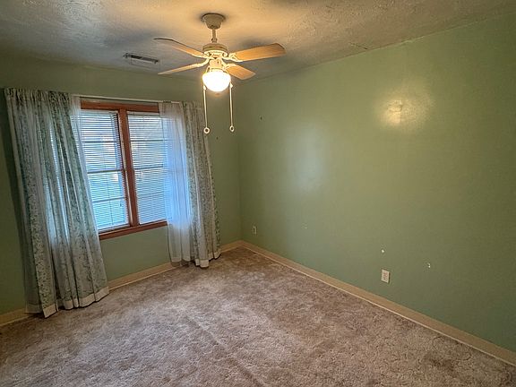 3rd image of 885 S 46th St