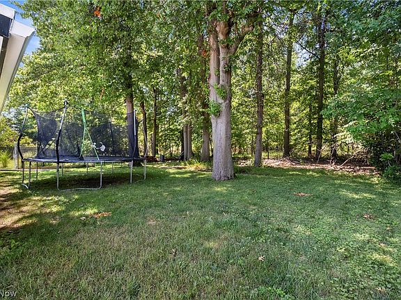 2nd image of 3902 Oxford Dr