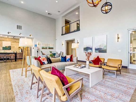3rd image of 448 Conradi St #313D