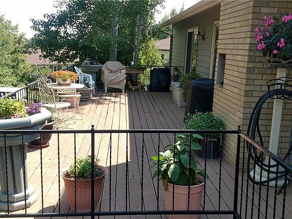 3rd image of 3847 Palisades Park Dr