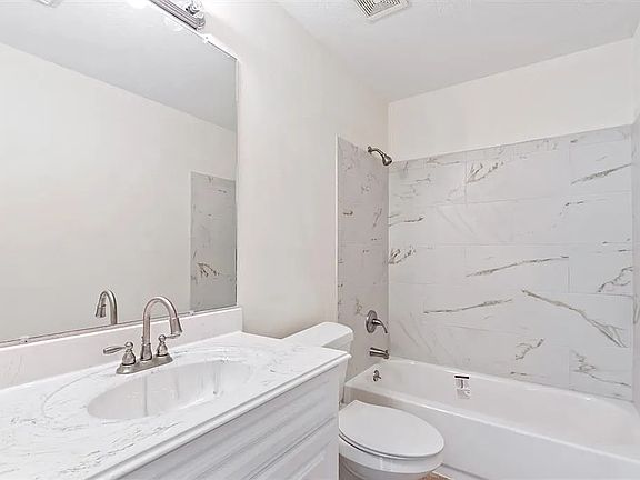 5th image of 21894 Pinewilde Ct