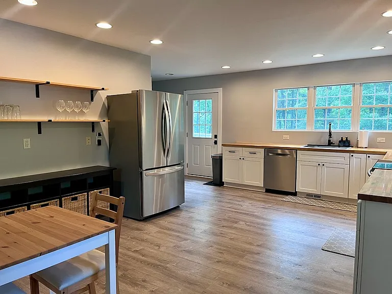 107 Mountain View Dr — Photo 4