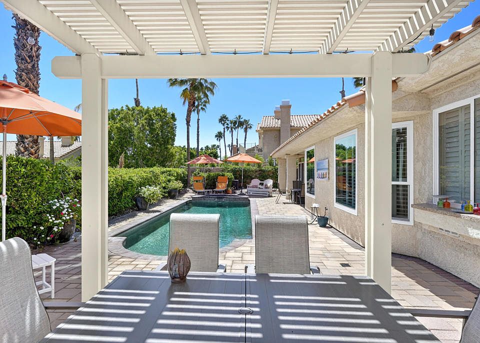 1st image of 370 Cypress Point Dr