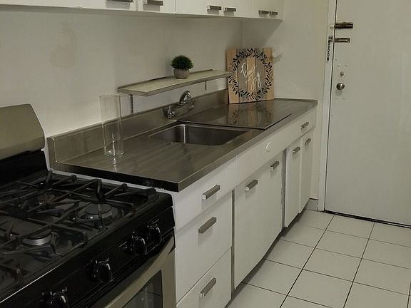 2nd image of 1 Fordham Hill Oval APT 1F