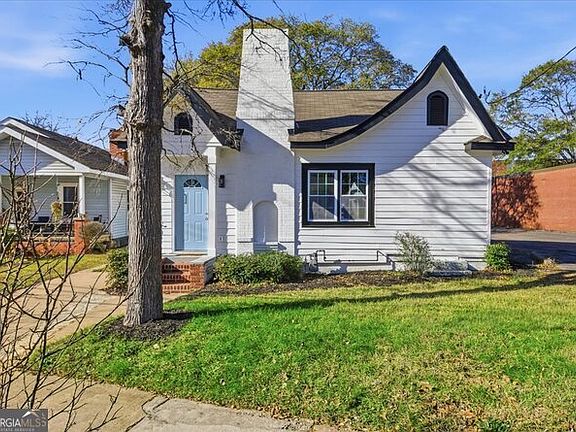 2nd image of 2955 E Point St