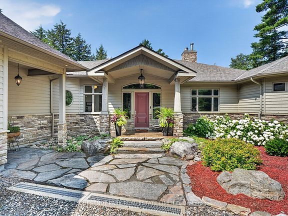 4th image of 2458 Wilkinson Rd