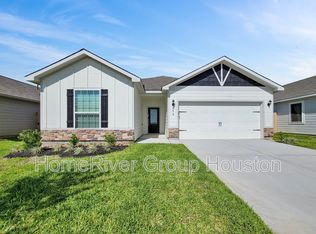 329 Grayson Baw Ln, Waller, TX 77484