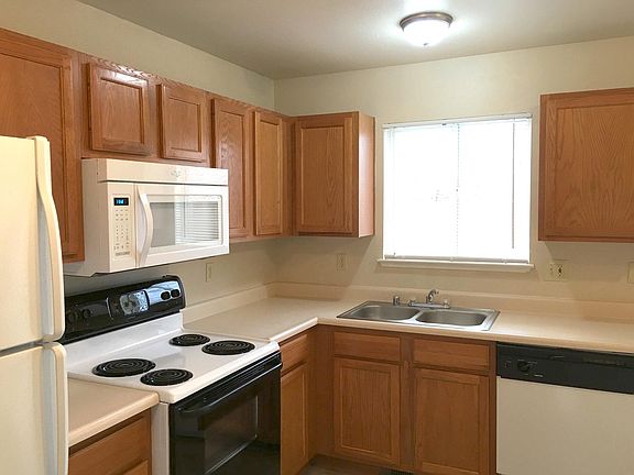 5th image of 103 N Harbin Ave APT 3