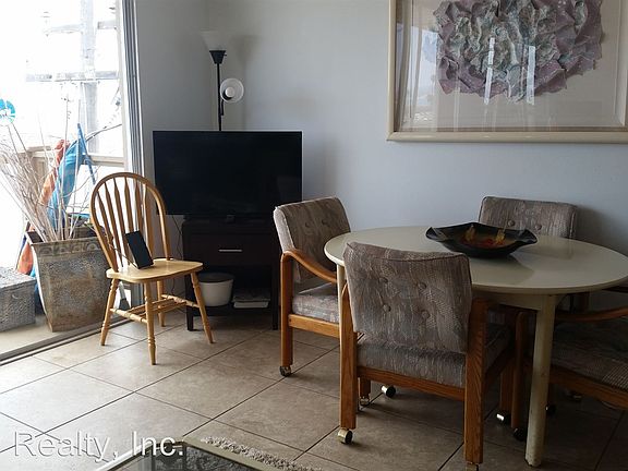 2nd image of 725 Redondo Ct Unit 37
