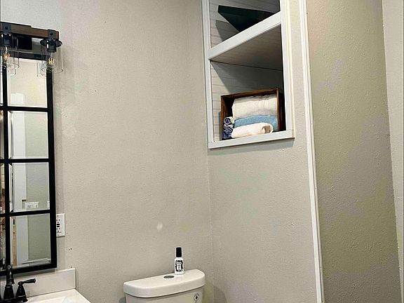 5th image of 73 S Drupe Ln #1A