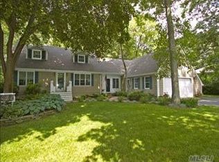 100 Lake Ave, Saint James, NY 11780