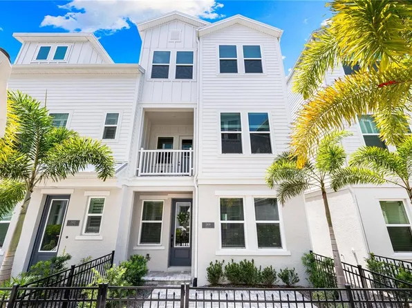 2408 Ezzell Ct, Sarasota, FL 34237