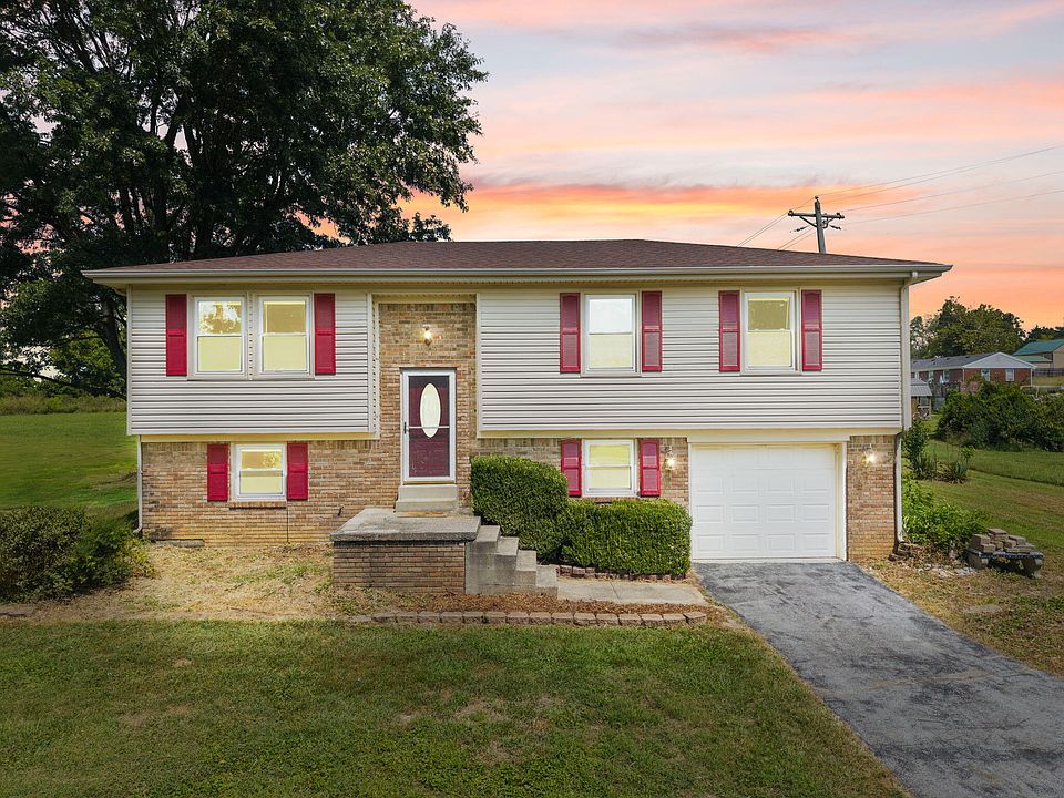 1st image of 50 Hickory Ln