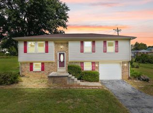 50 Hickory Ln, Berea, KY 40403