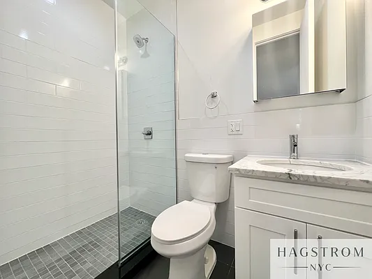 Rented by Hagstrom Management Inc | media 24