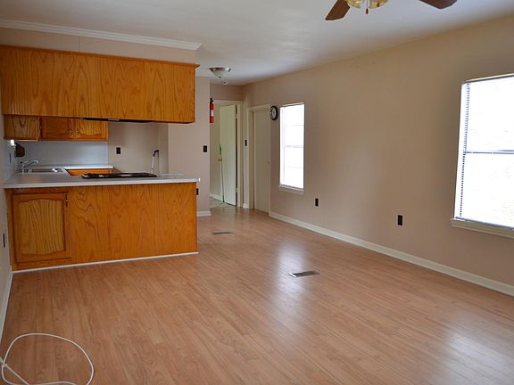 4th image of 27220 Glascock Ln