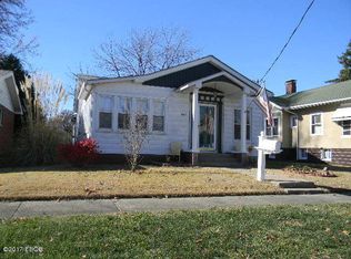 105 S Laurel Ave, Du Quoin, IL 62832