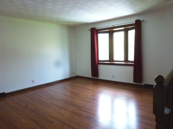 1026 State Route 10 E, Clinton, IL 61727