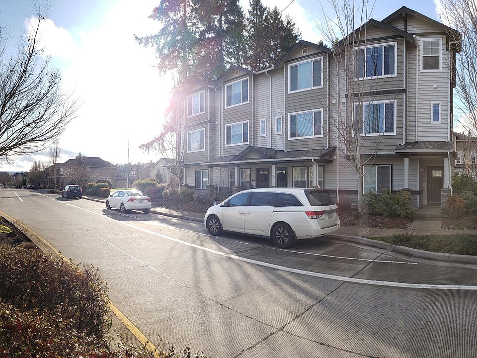 Street view of the home.