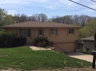 633 Spencer Ave, Council Bluffs, IA 51503