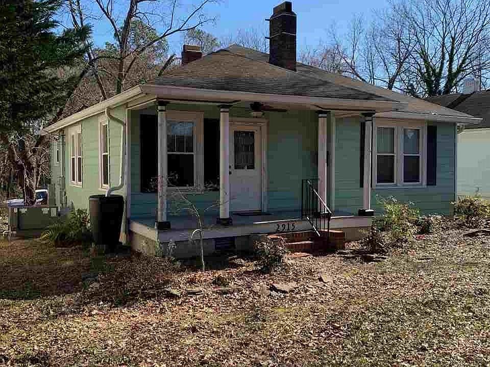 2nd image of 2915 Chapel Hill Rd