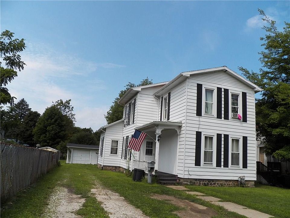 1st image of 1760 Lake St