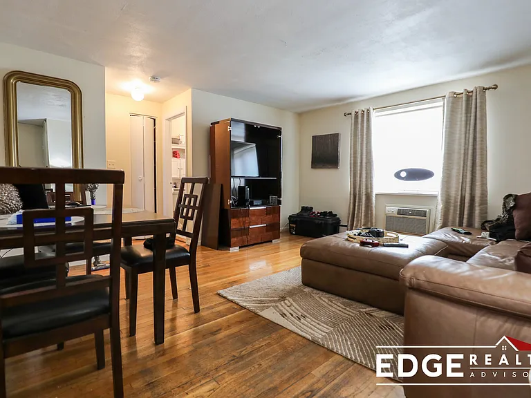 49 Colborne Rd #4 — Photo 2