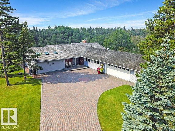 2nd image of 1 Donsdale Cres NW