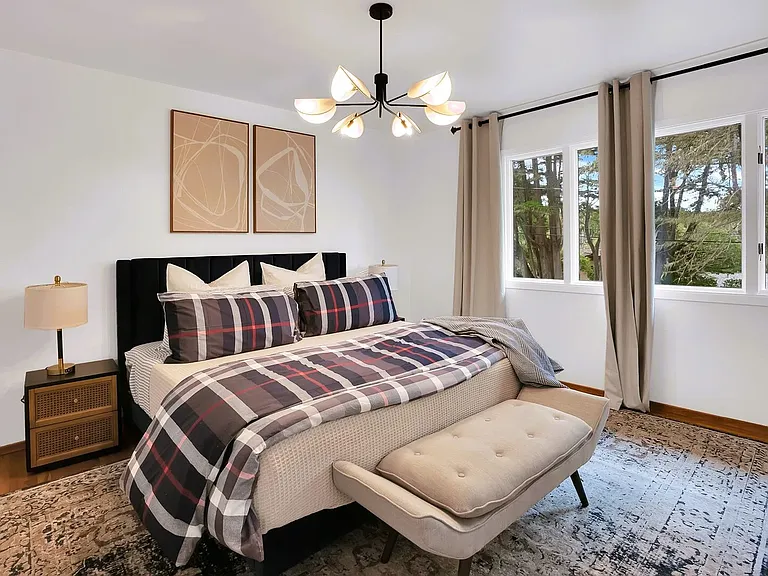 1047 San Carlos Rd — Photo 12