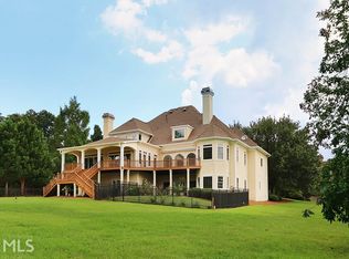 6638 Club View Ct, Flowery Branch, GA 30542