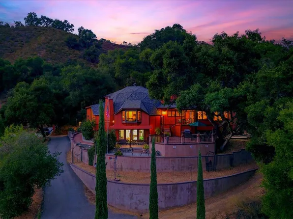 5224 Twin Falls Rd, Morgan Hill, CA 95037