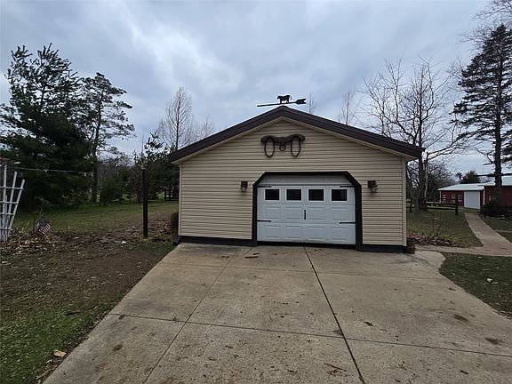 3rd image of 12804 Plank Rd