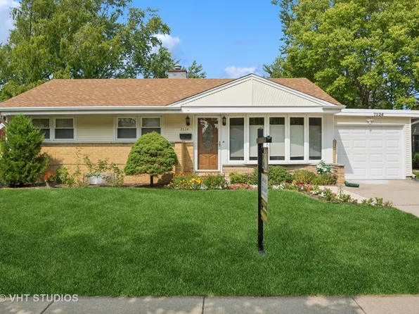 7524 Emerson St, Morton Grove, IL 60053
