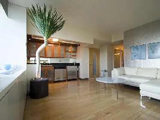 Rented by Sotheby's International Realty | media 13