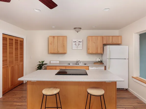 137 E Jewett Blvd #A/b, White Salmon, WA 98672