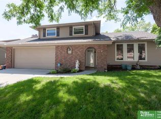 5268 N 110th Avenue Cir, Omaha, NE 68164