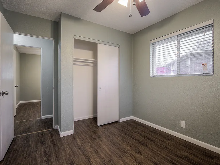 510 NE Corder St #B — Photo 10