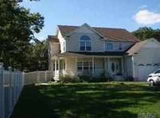 408 Johnson Ave, Bohemia, NY 11716