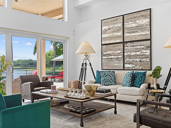 5th image of 580 Coconut Cir