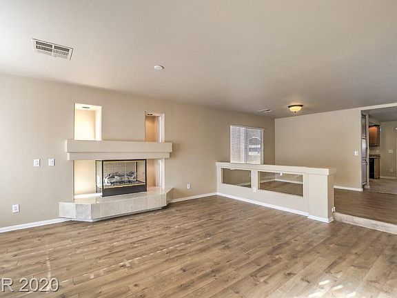 3rd image of 10750 Artesia Wells St