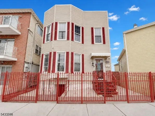 921 Paterson Plank Rd Floor 2, North Bergen, NJ 07047