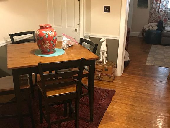 Dining area next to kitchen