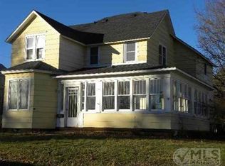 314 W East St, Iron Mountain, MI 49801