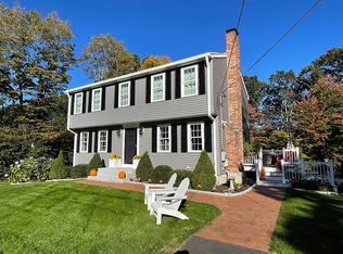 180 Dailey Dr, Franklin, MA 02038