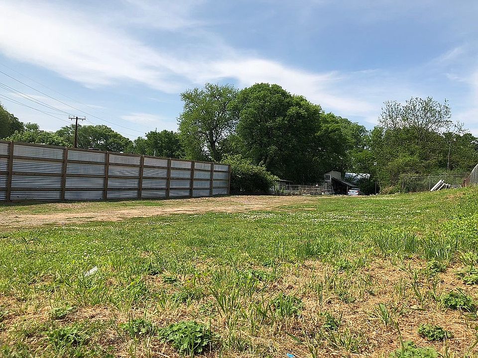 1st image of 520 Benton Ave