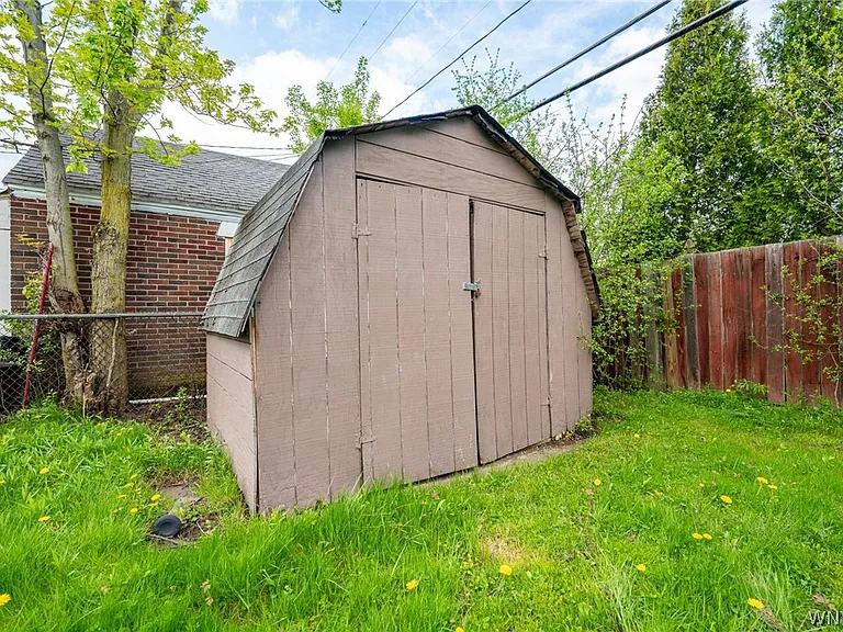 368 Grover Cleveland Hwy — Photo 40